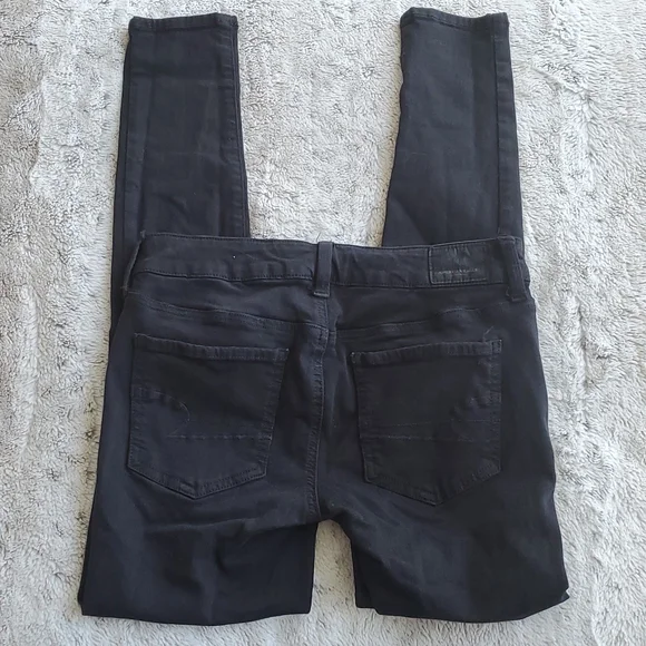 American Eagle Black Distressed Super Stretch  Mid Rise Jegging Size 4 Waist 27 - Picture 6 of 6